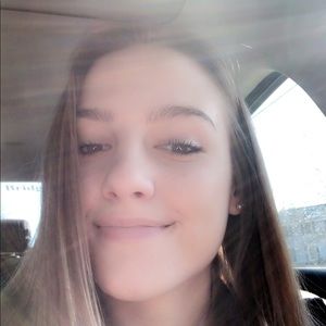 Meet your Posher, Kiley